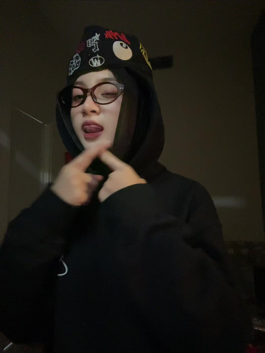 @r