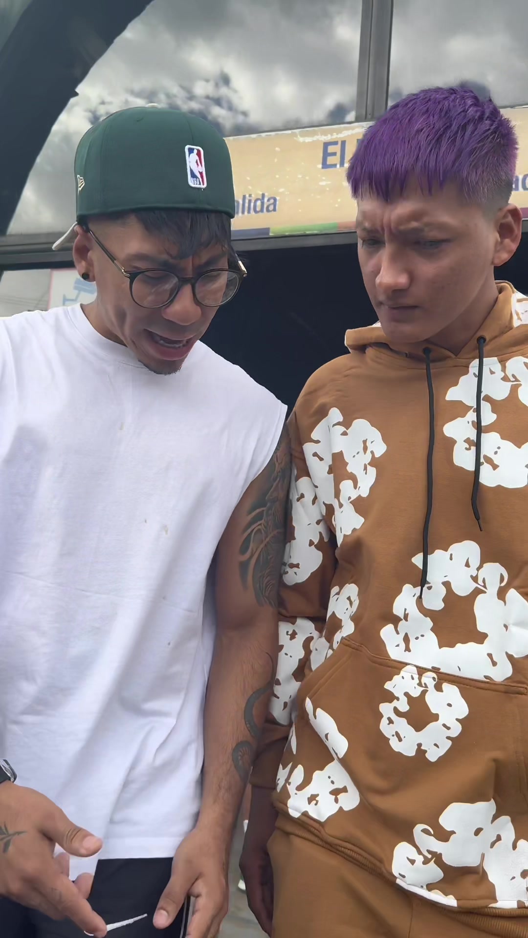 @𝘜𝘙𝘉𝘈𝘕 𝘚𝘕𝘌𝘈𝘒𝘌𝘙𝘚