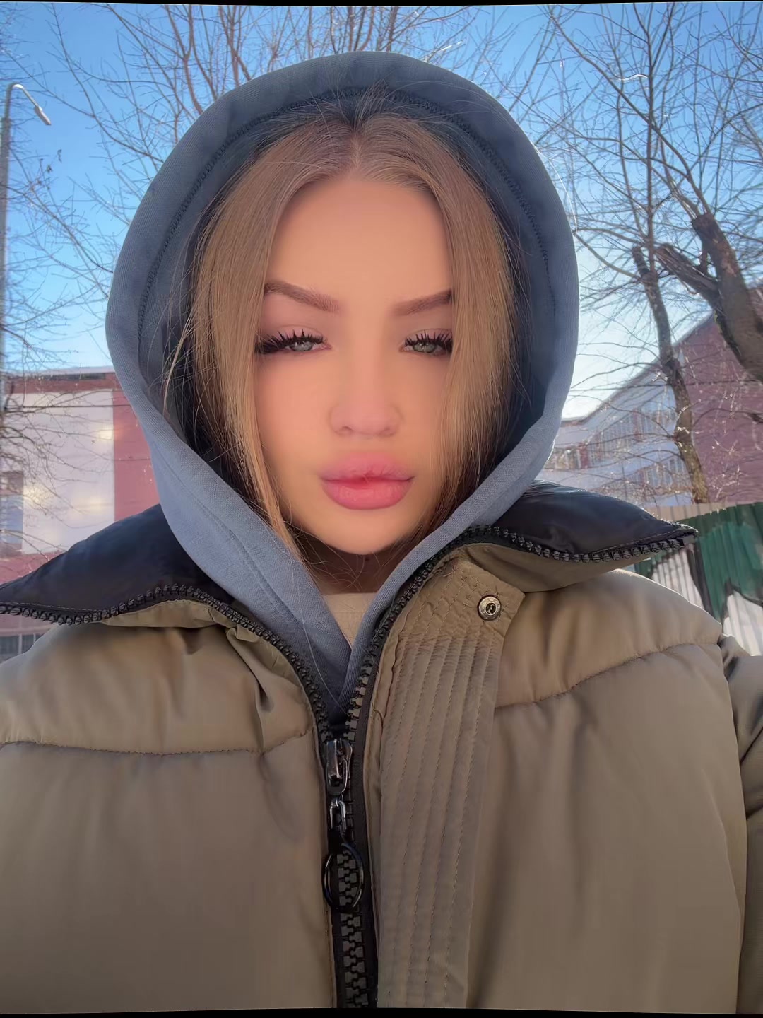 @Дарина