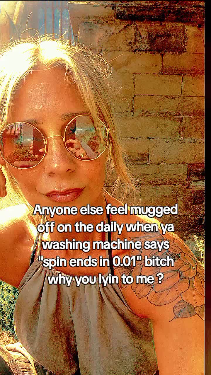 @Charlie Becca 🦋♒️