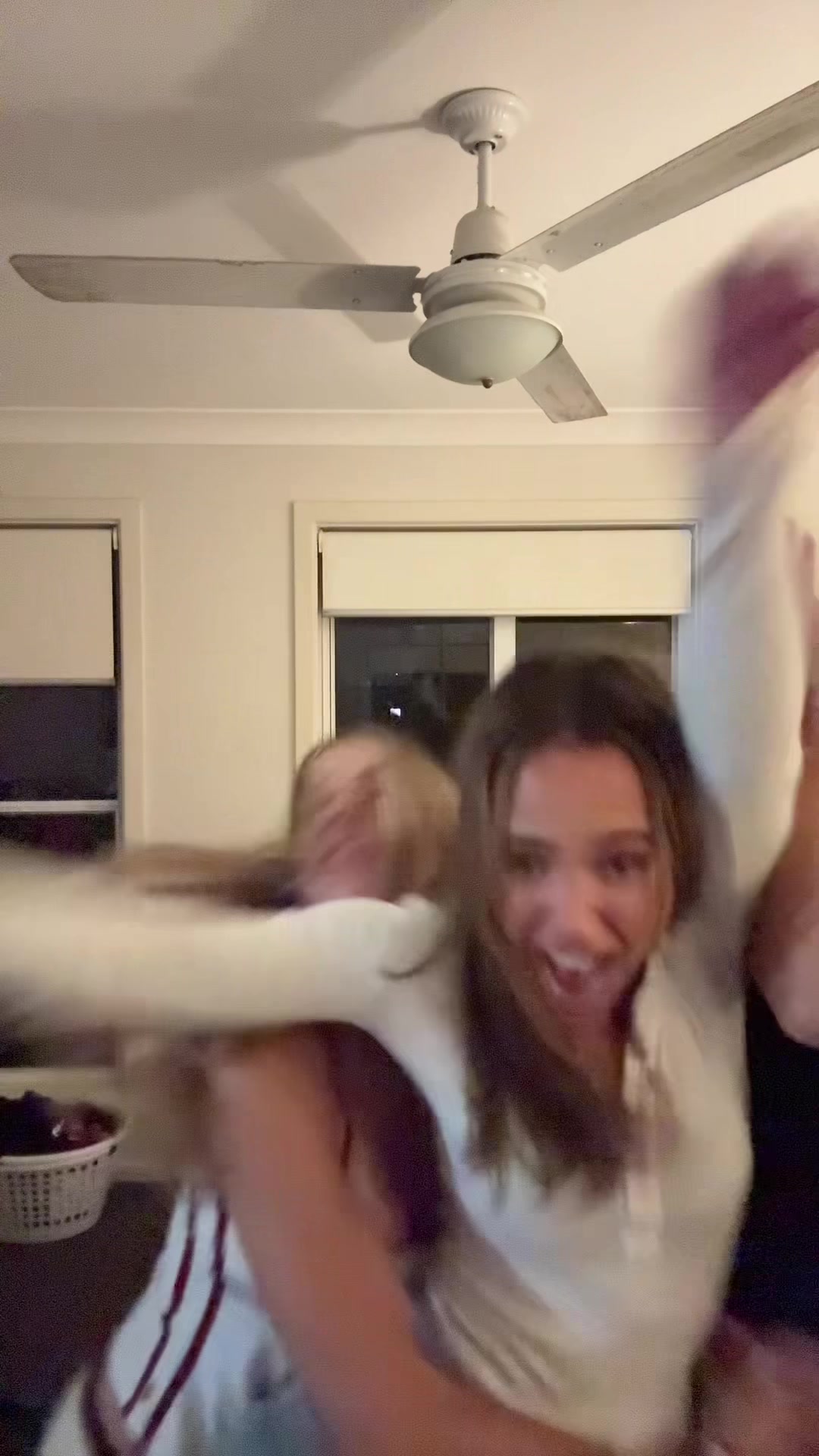 @…