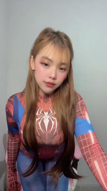 @_ayang9