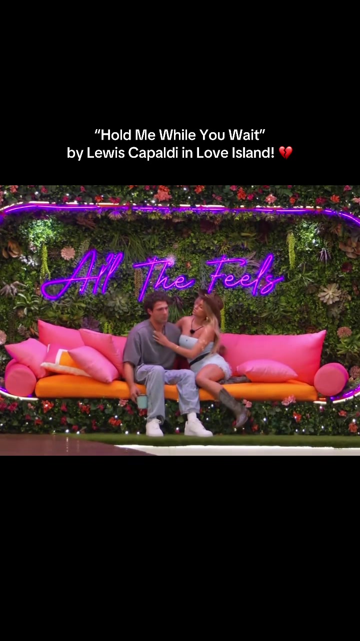 @lewis capaldi is king 👑