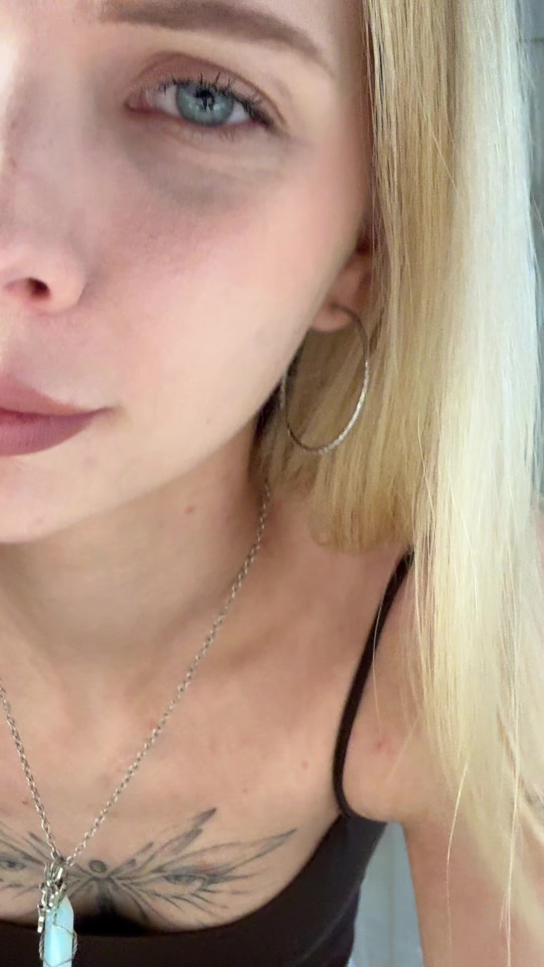 @Лера