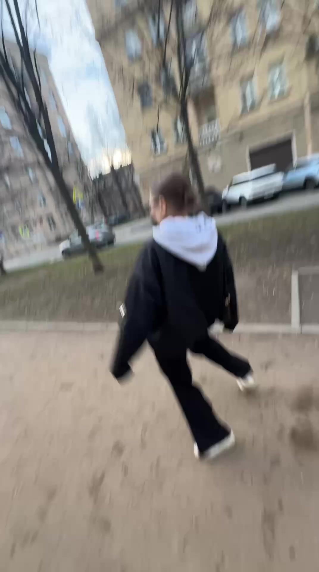 @🦋