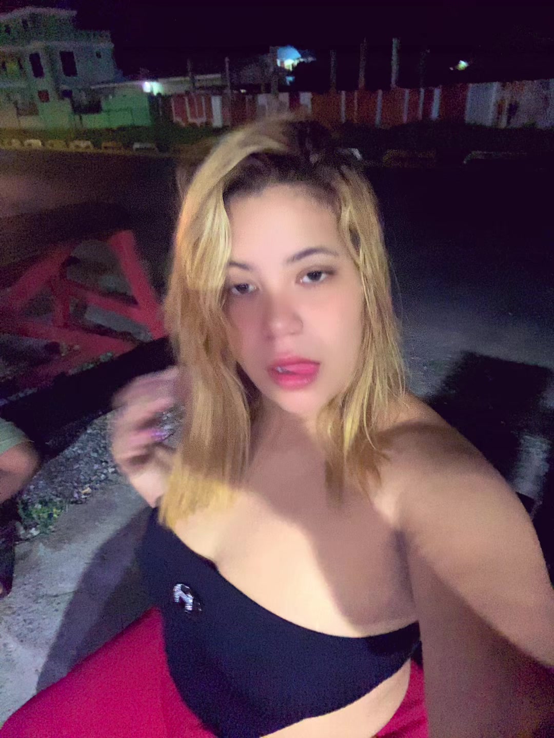 @Mia Moya