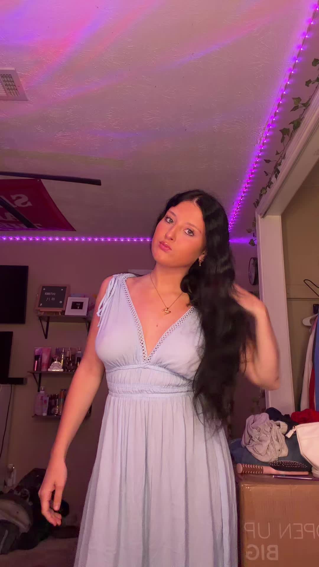 @heyitsmelllll