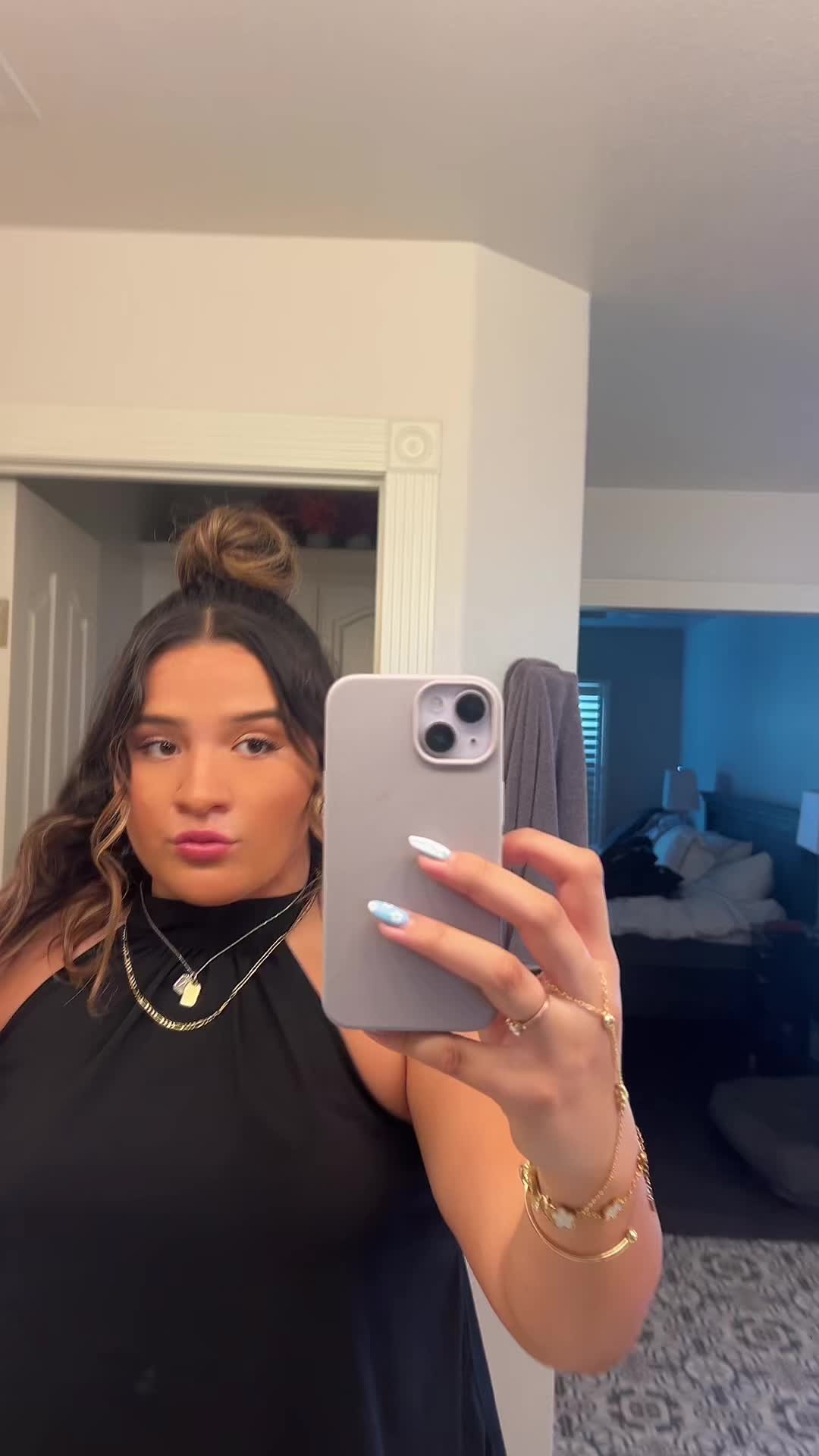 @ava rose arias
