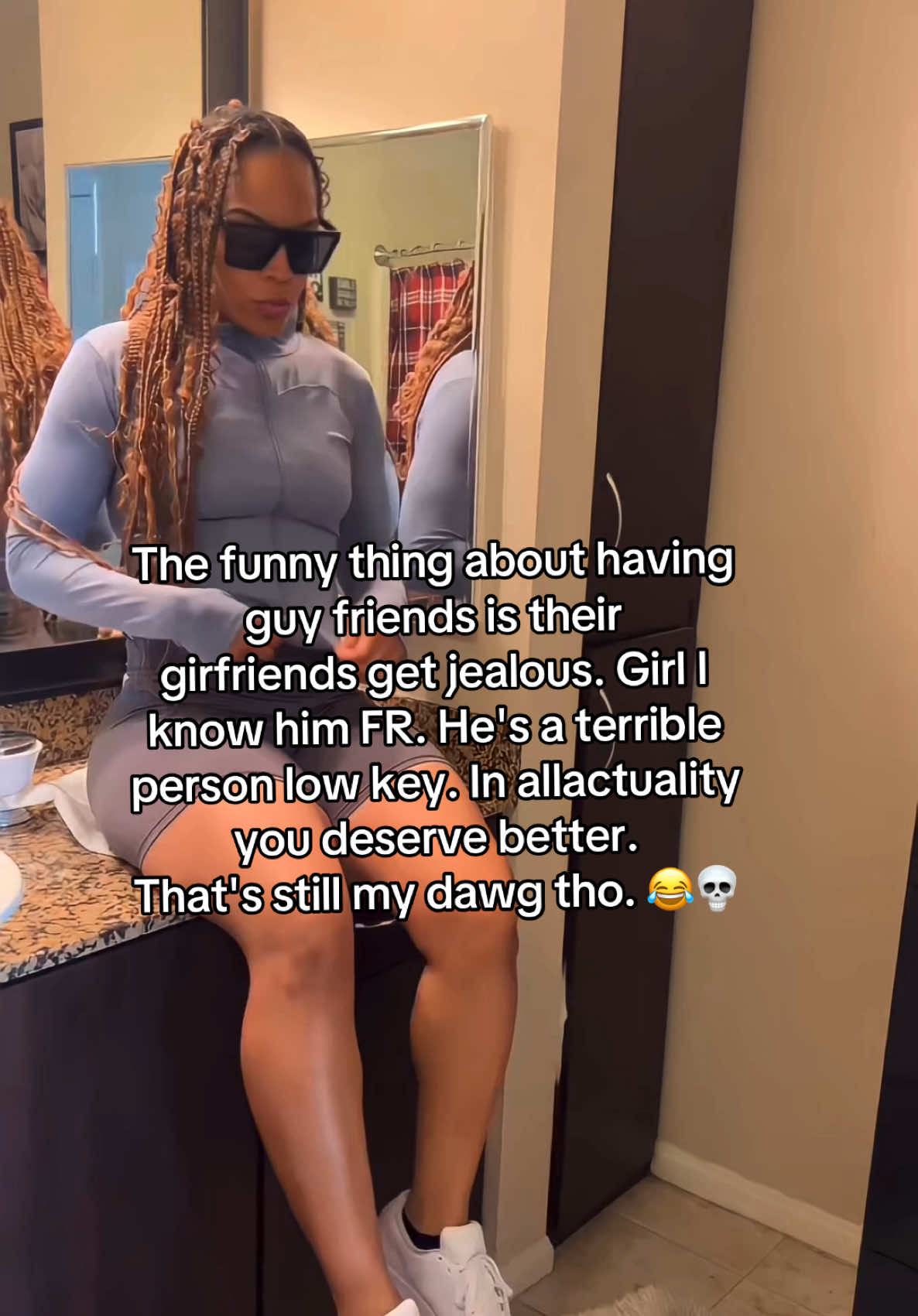 @Holly B | Lifestyle + Laughs