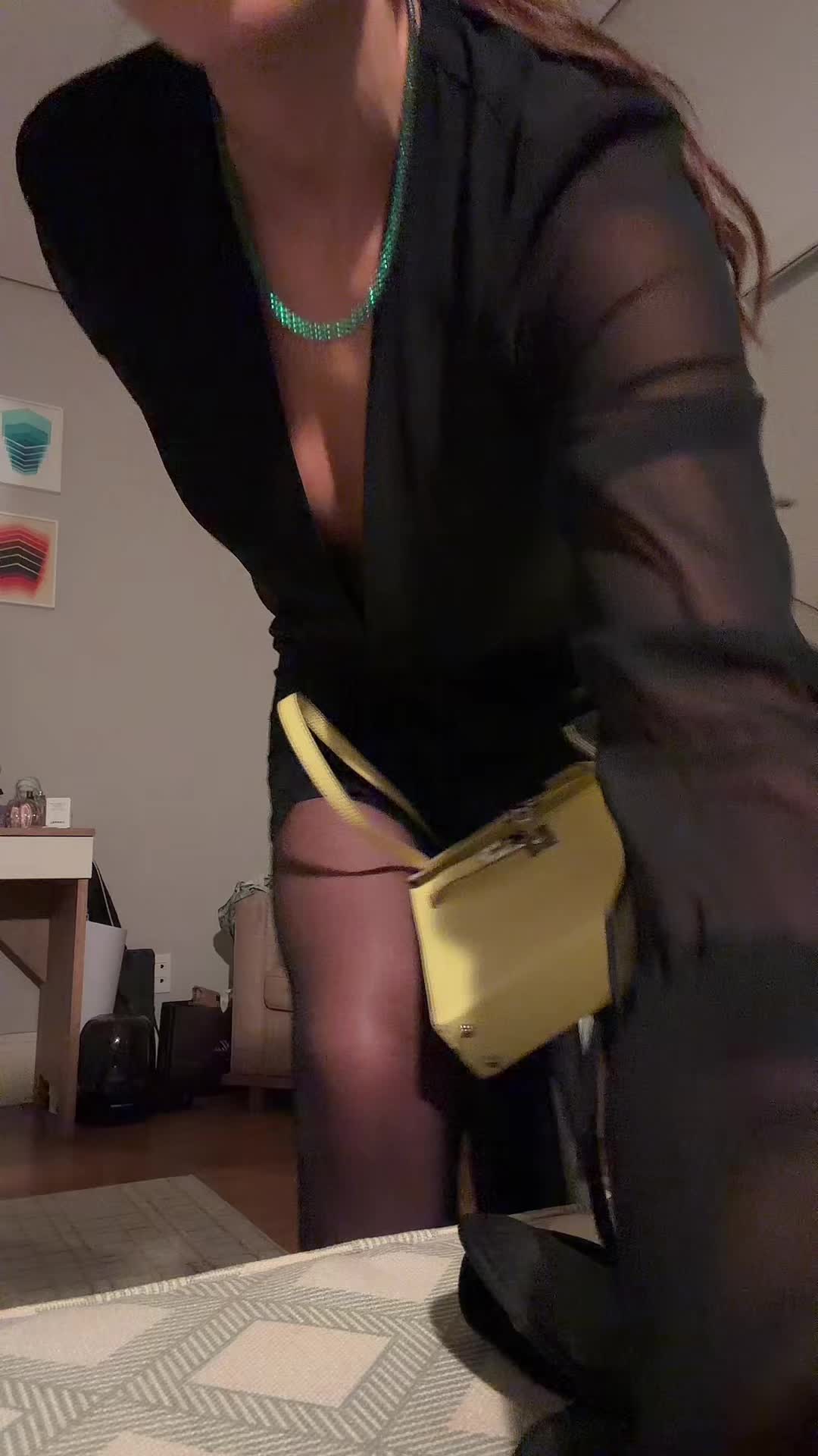 @valzyyyyyyyyy