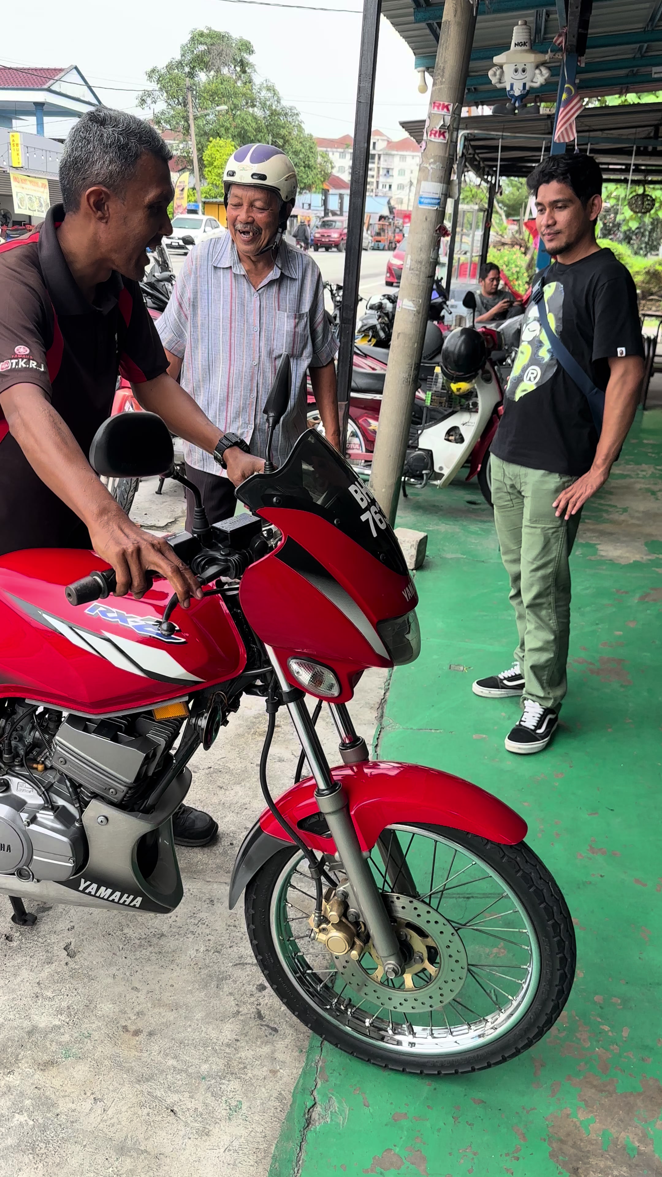 @TR MOTORSPORT