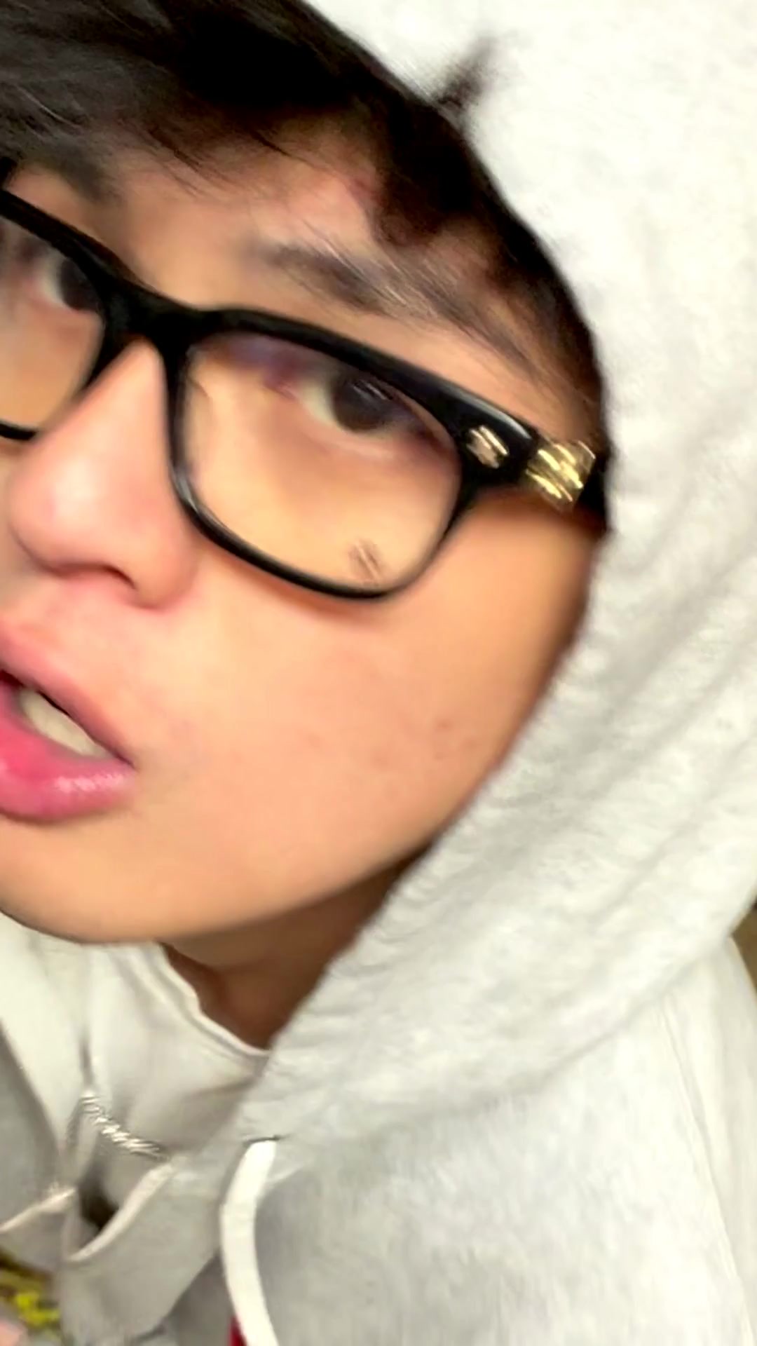@warrenhue