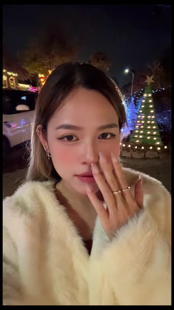 @Ăn Kem dưới mưa 🍦