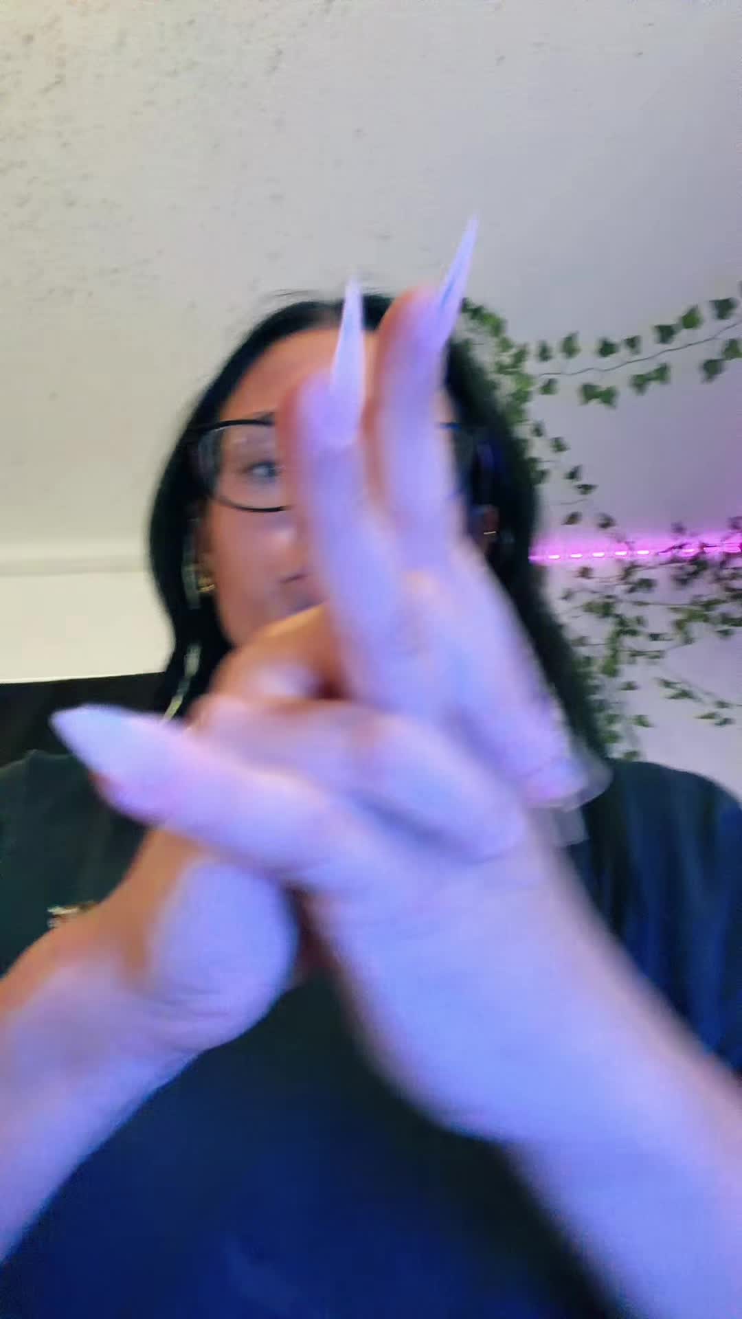 @shutupandlisten333