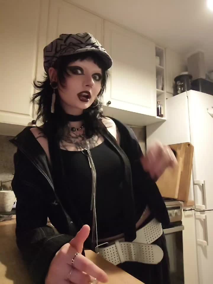 @𝖛𝖎𝖈𝖙𝖔𝖗𝖎𝖆