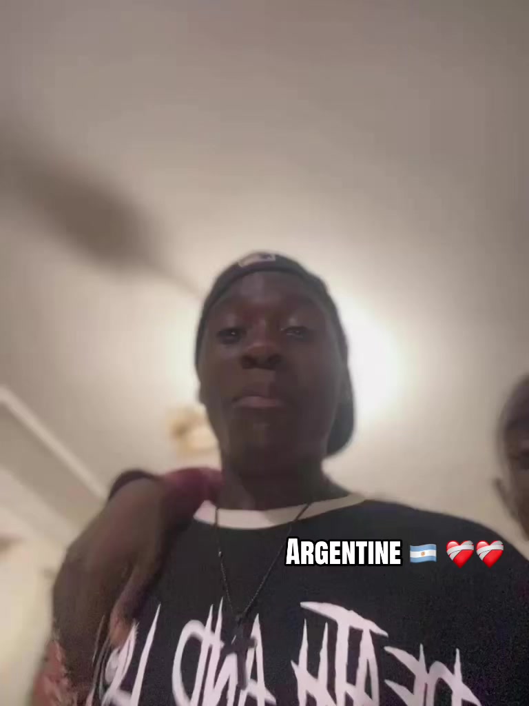 @Dylan cecenion 🇨🇲