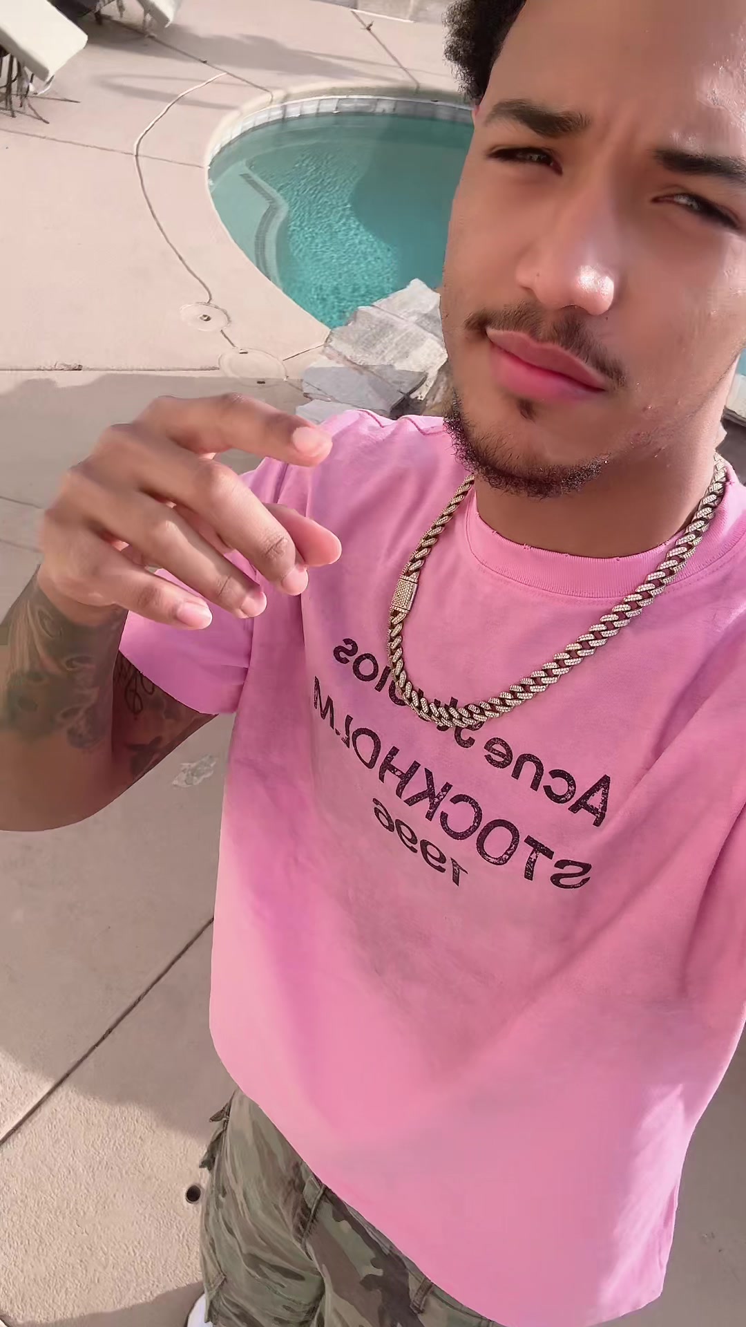 @3
