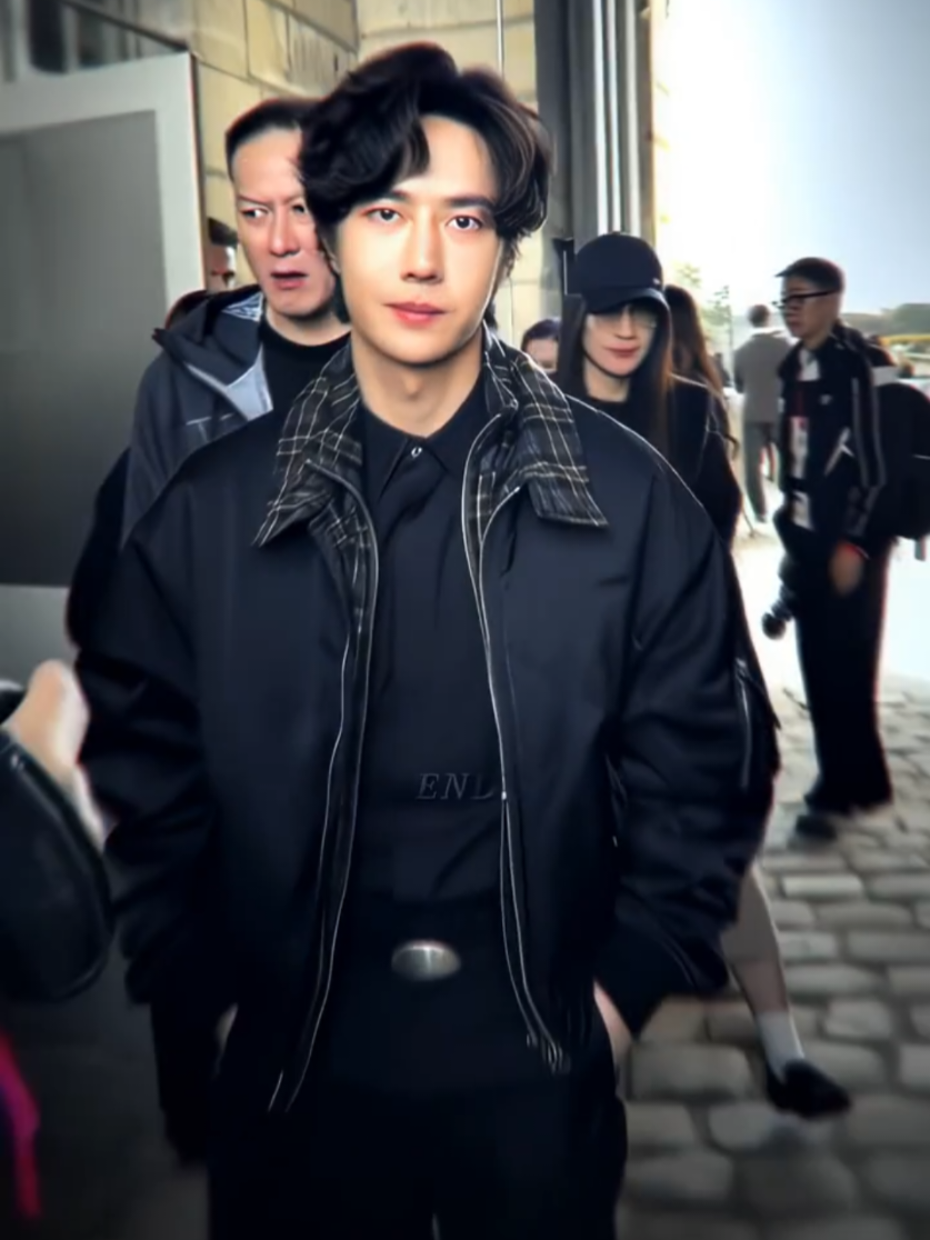 @𝑻𝑨𝑵𝑮 𝑶𝑯 王一博•𝒀𝑰𝑩𝑶𝟖𝟓