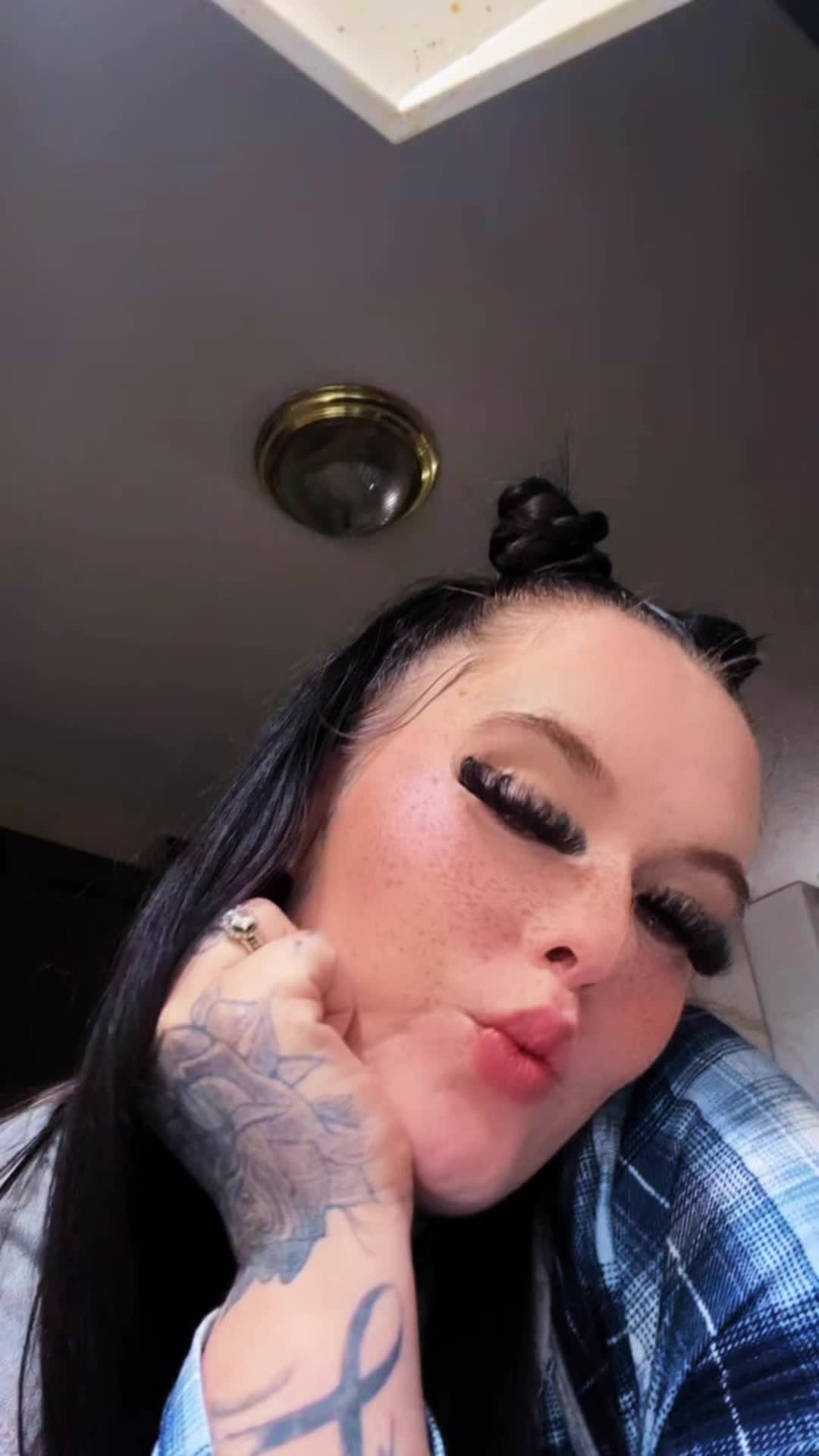 @IGoBySpazzz