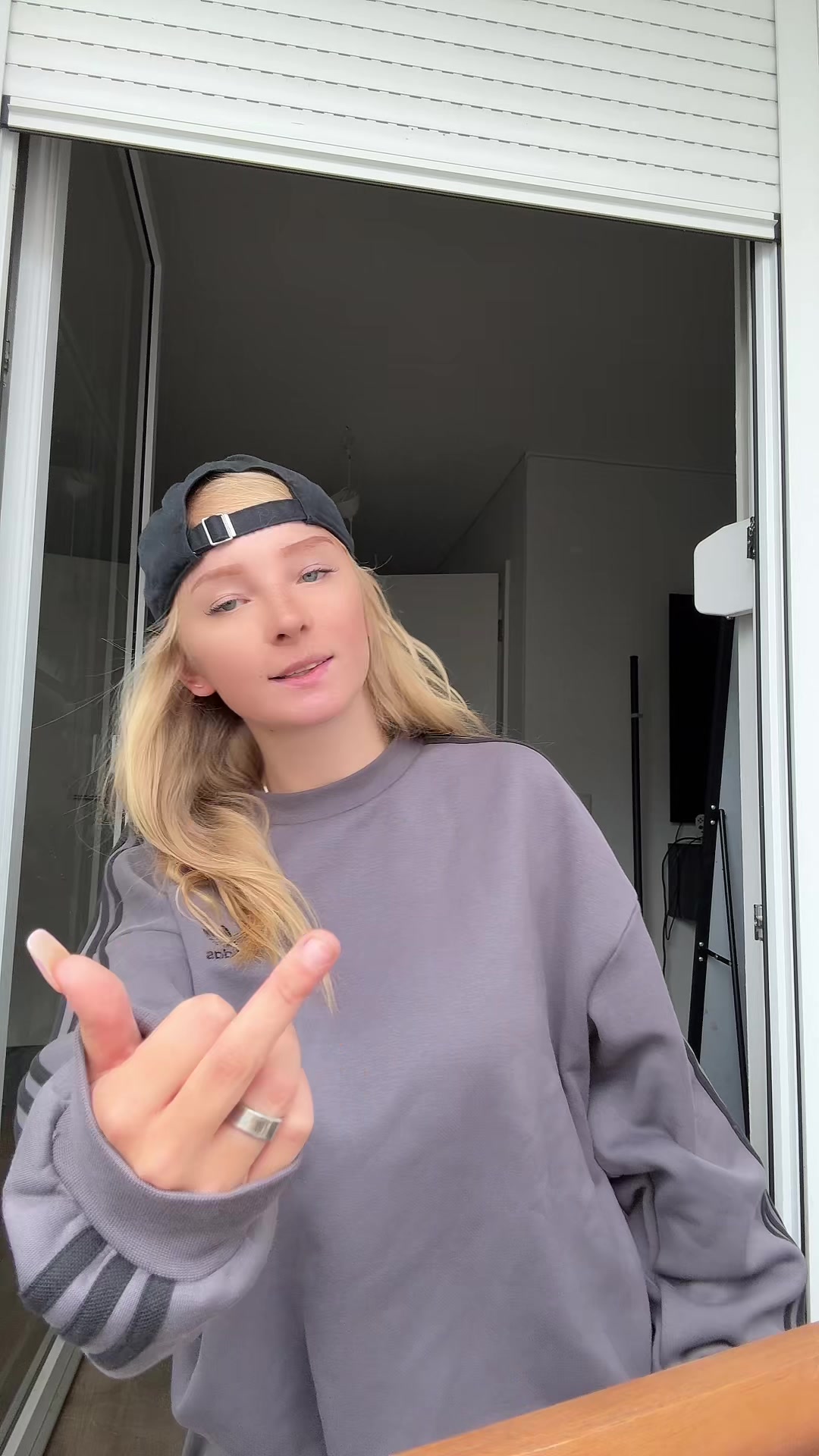 @Blonde_vivi