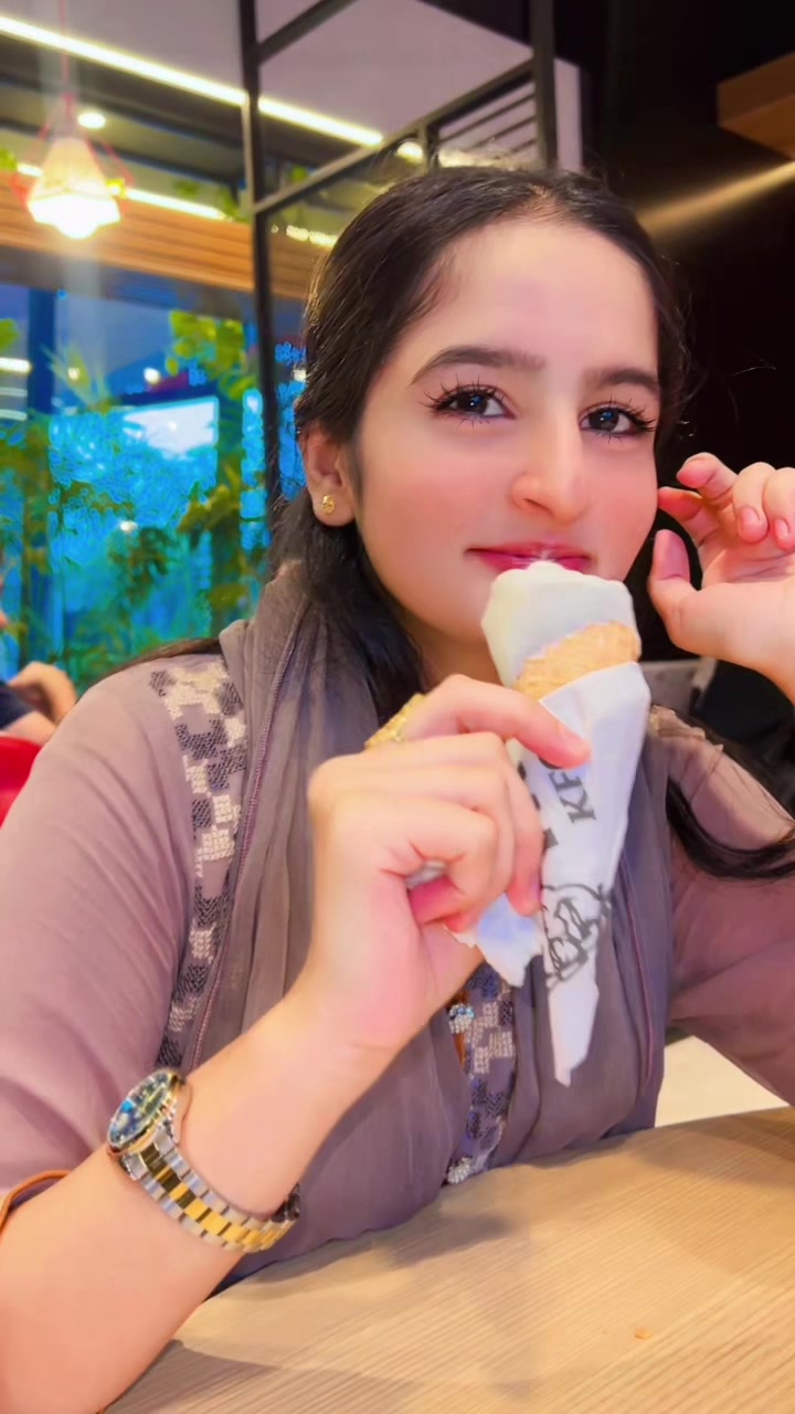 @Muneeba khan