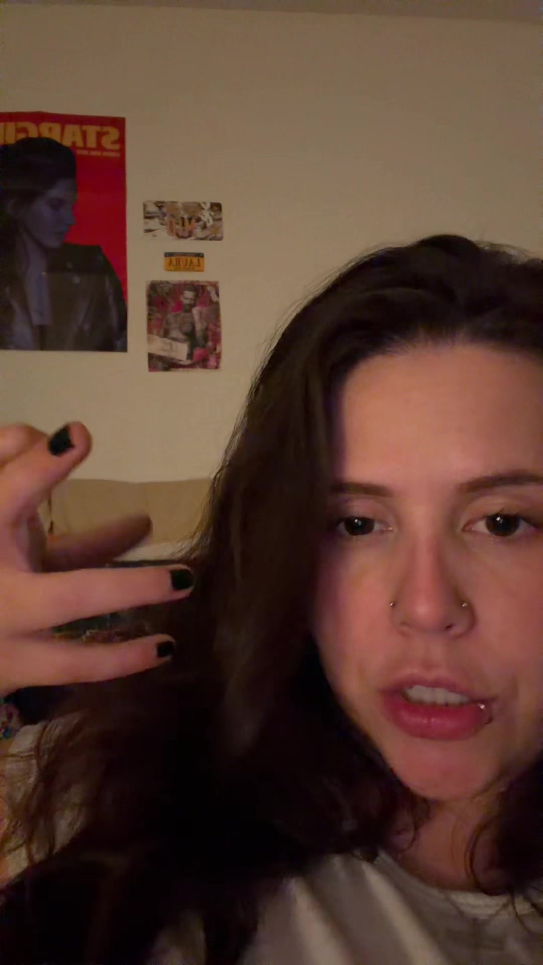 @laura