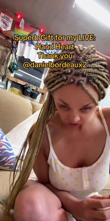 @hockeymommy420