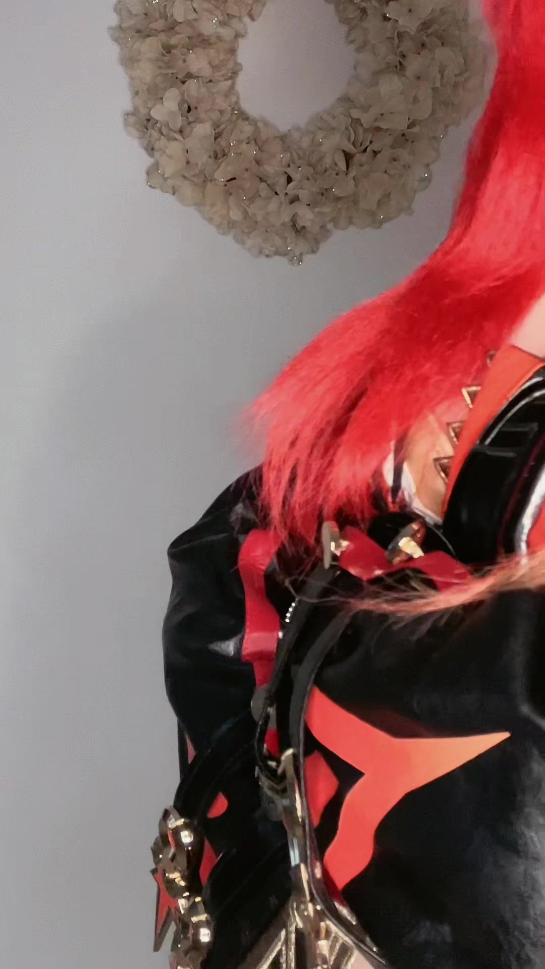 @s.akura.cos