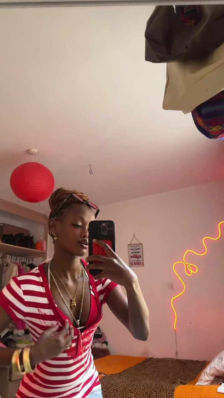 @Nina