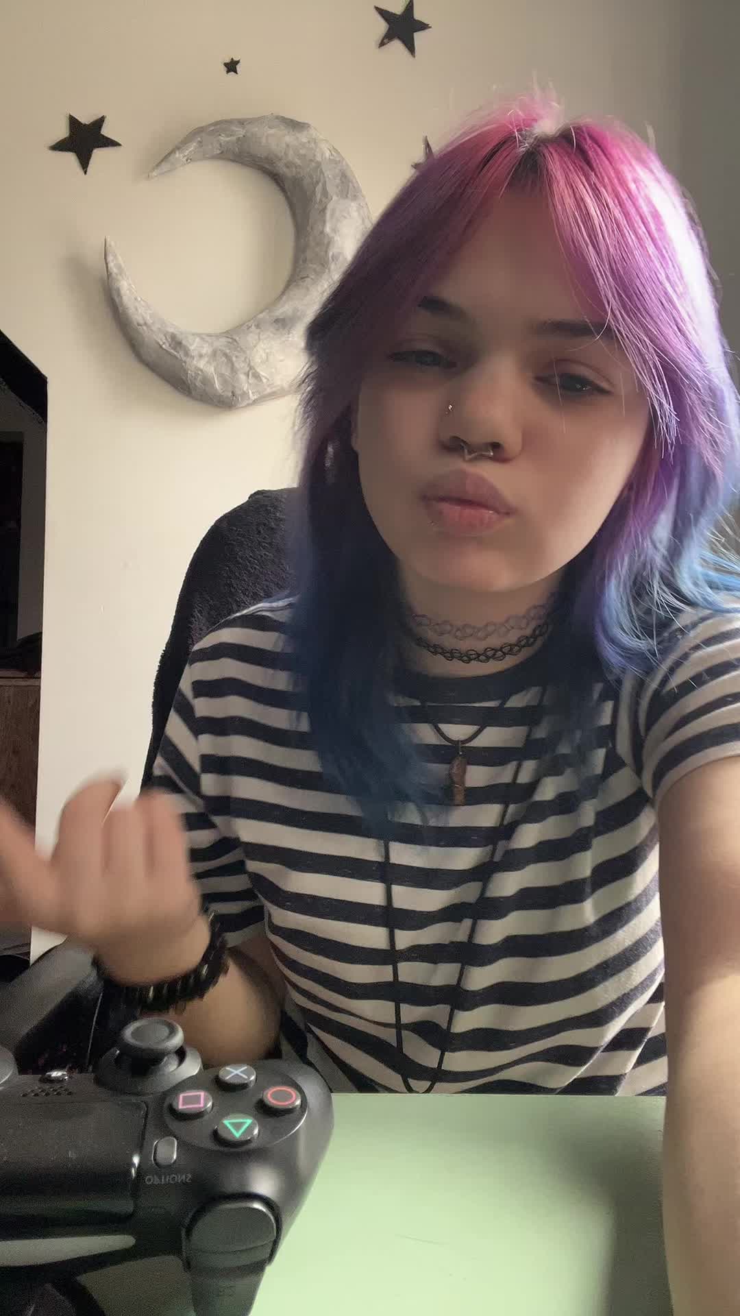 @๐๐๐
