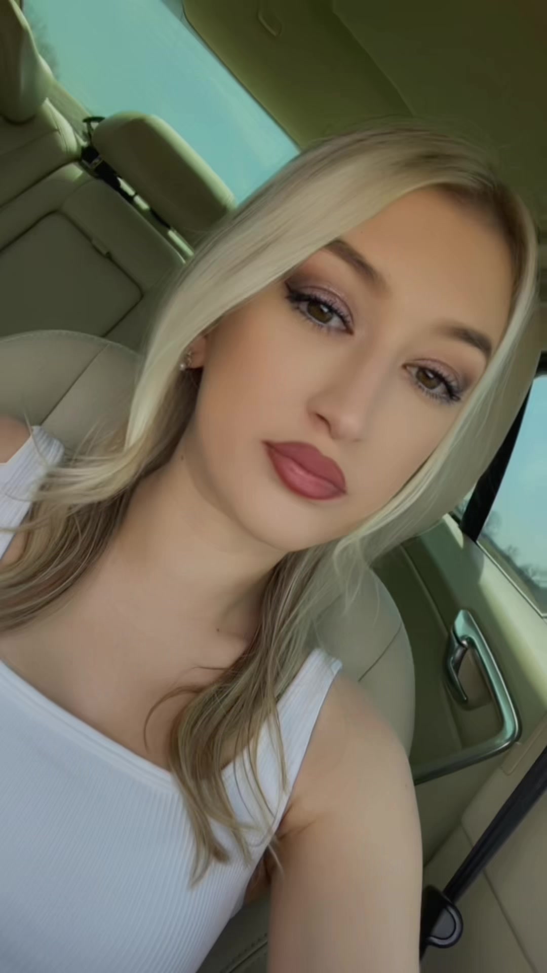 @vanesarii