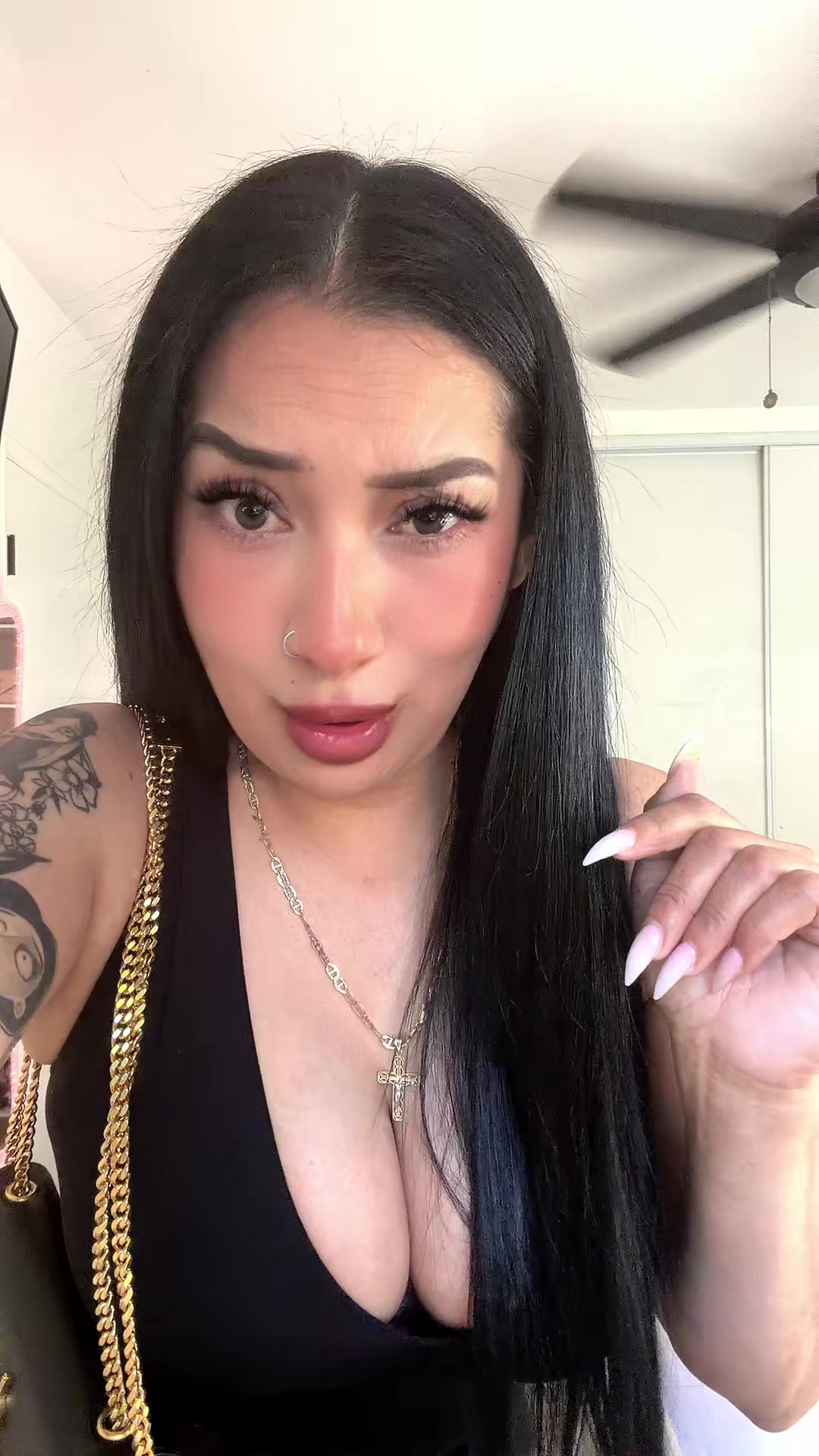 @Sandra 🖤🖤🖤