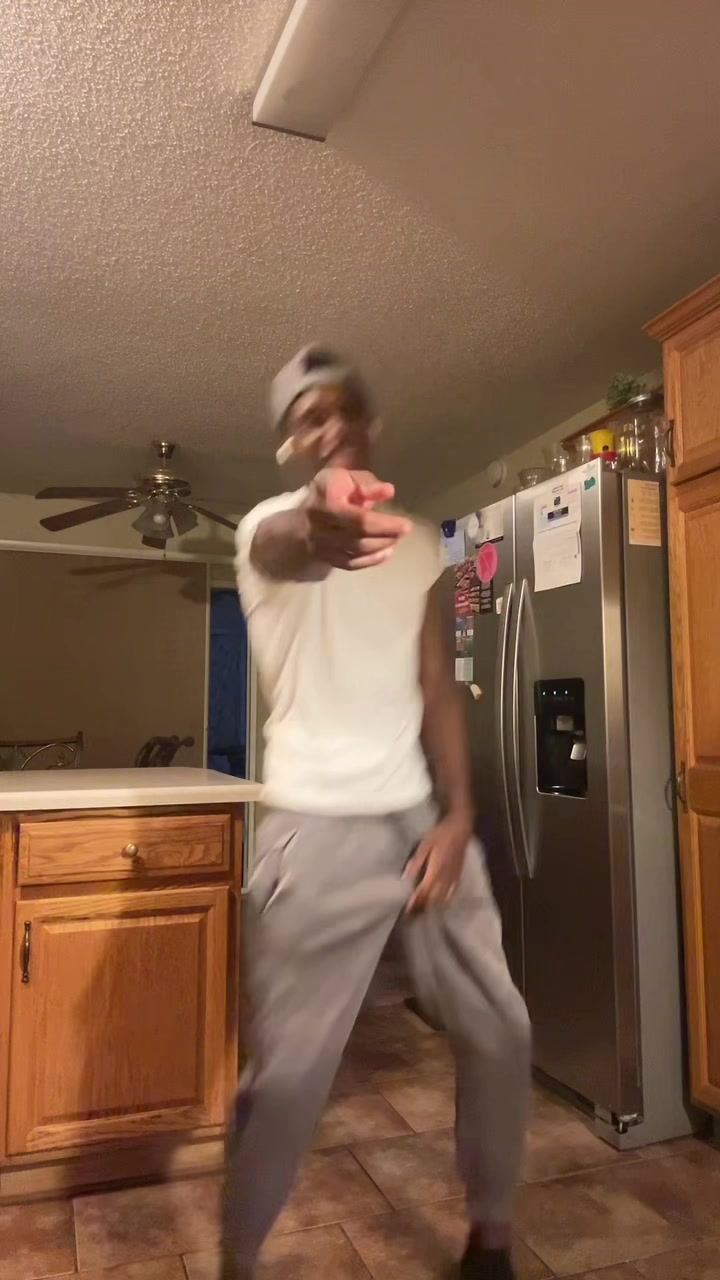 @Trayb17