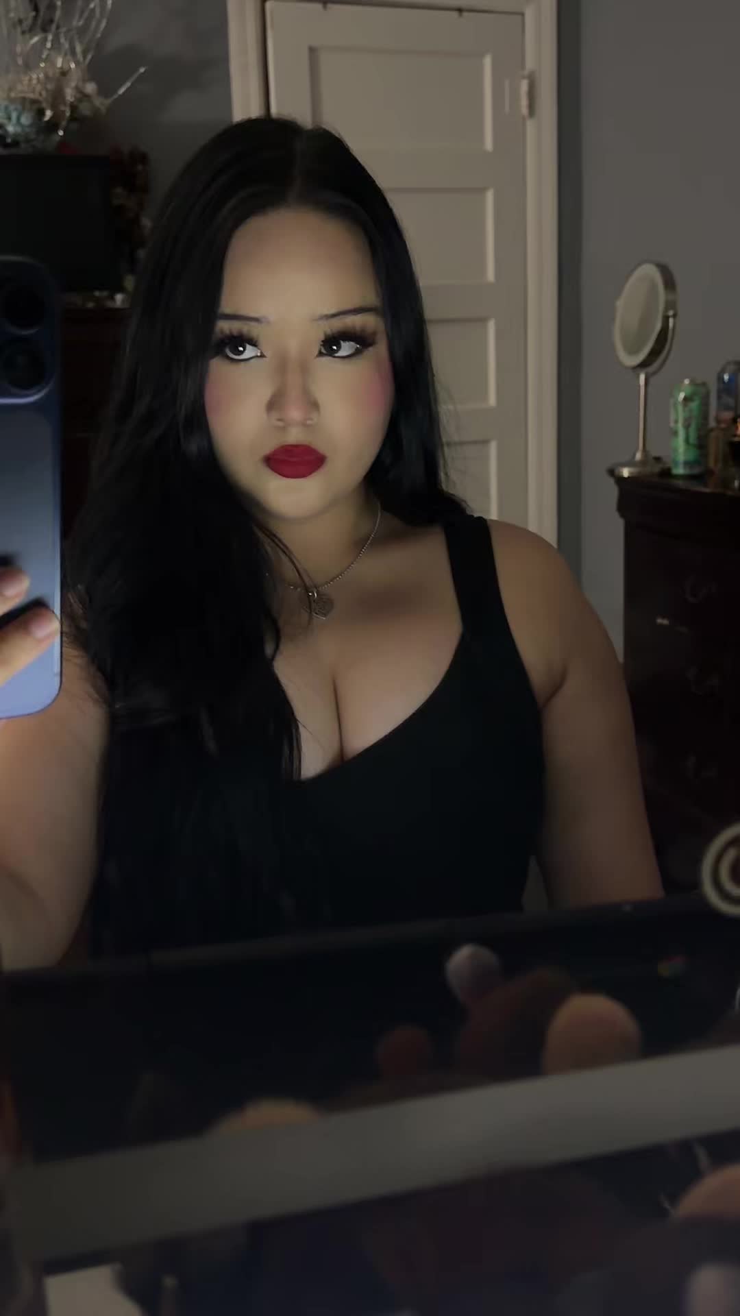 @Nicole G