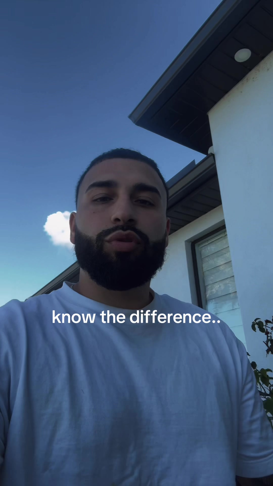 @NATHAN TREVI&Ntilde;O