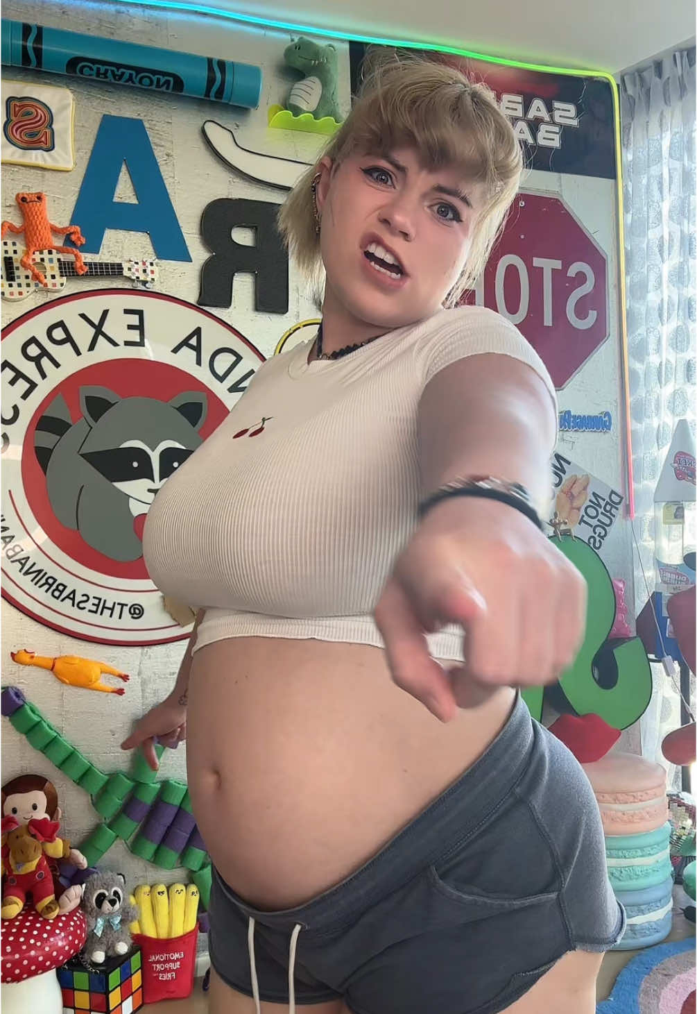 @🌈Sabrina Banks 🦝