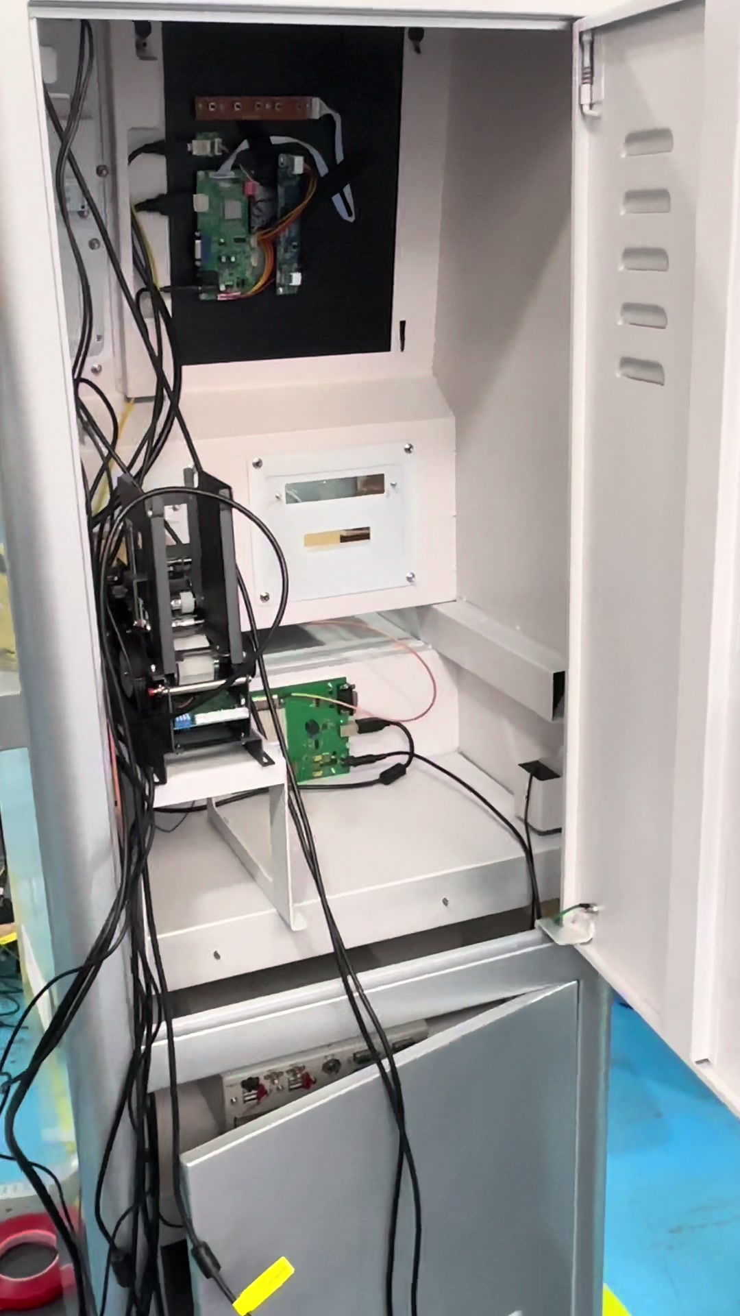 @Emma Kiosk