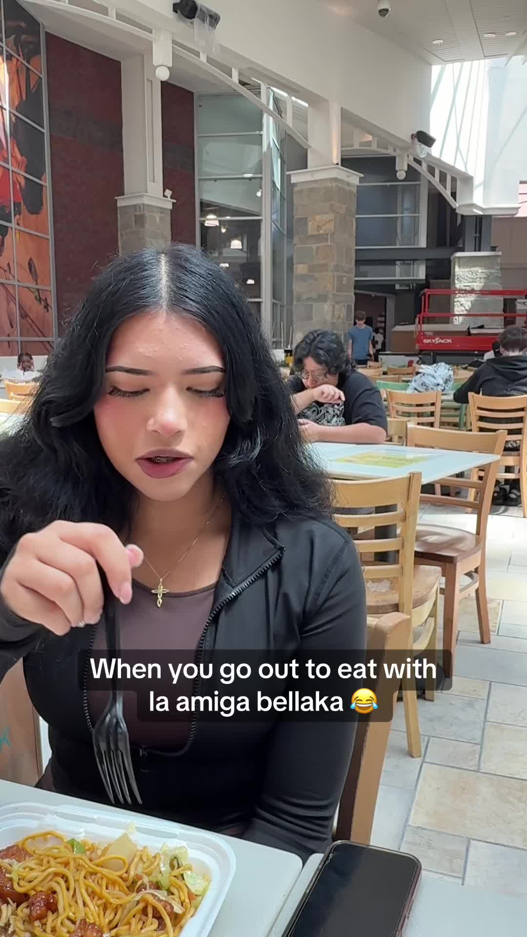 @Hermanas&ensp;V