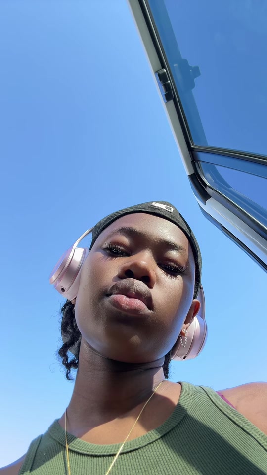 @Niya_Sabna