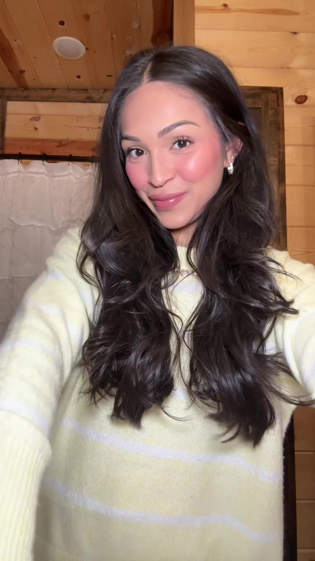 @Adamari | Mom of 2