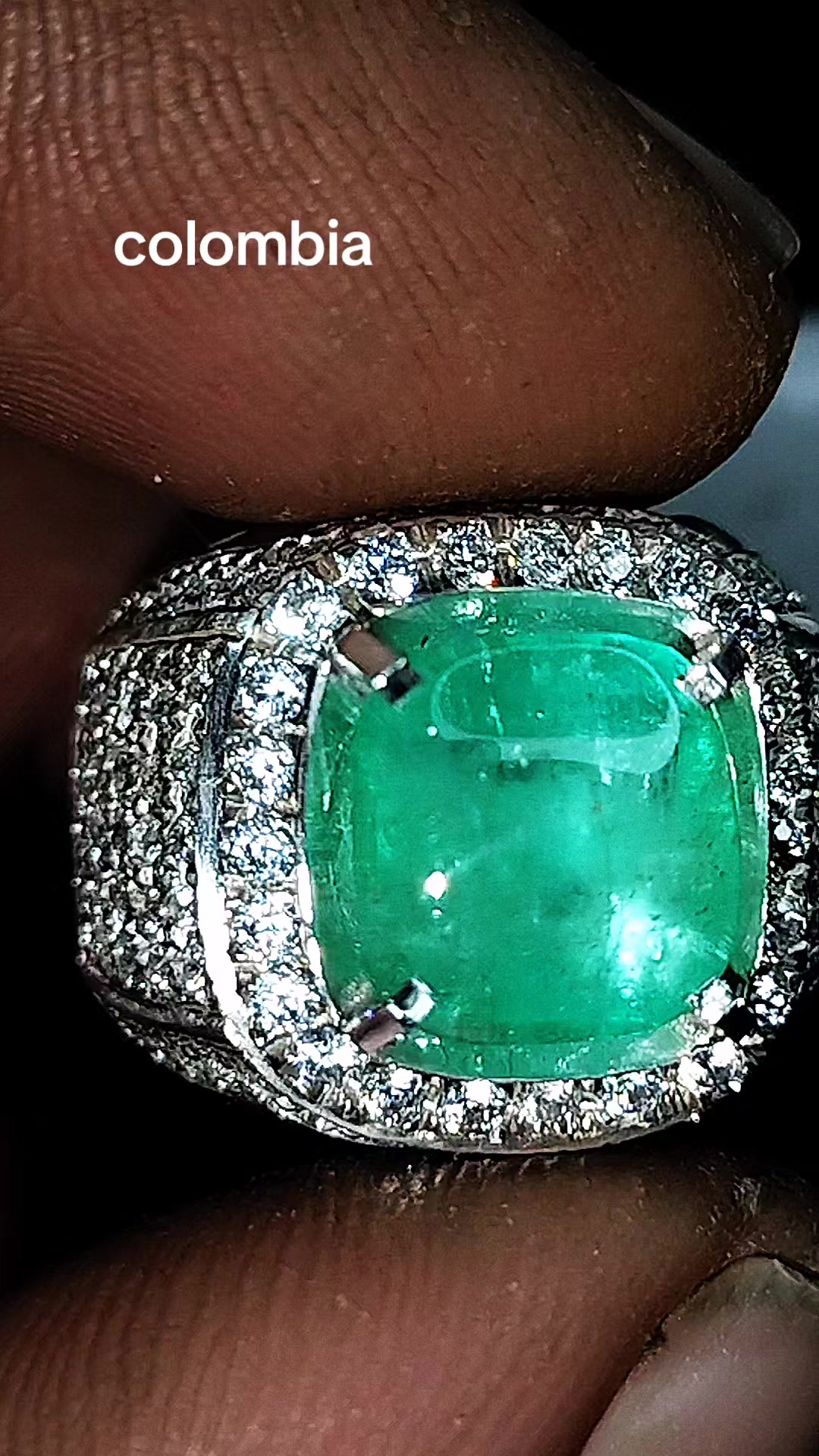@uzzy gemstone