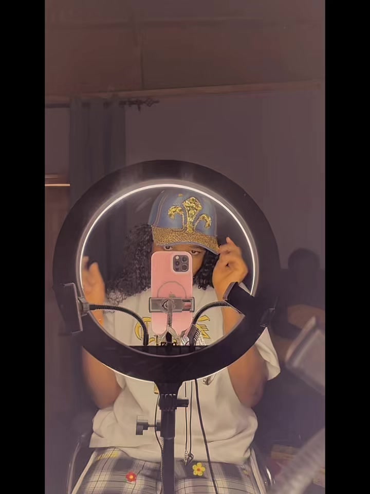 @๐งโ๏ธโฌโฏ๐ถ๐๐๐๐๐๐โฏโฏ๐โค๏ธ