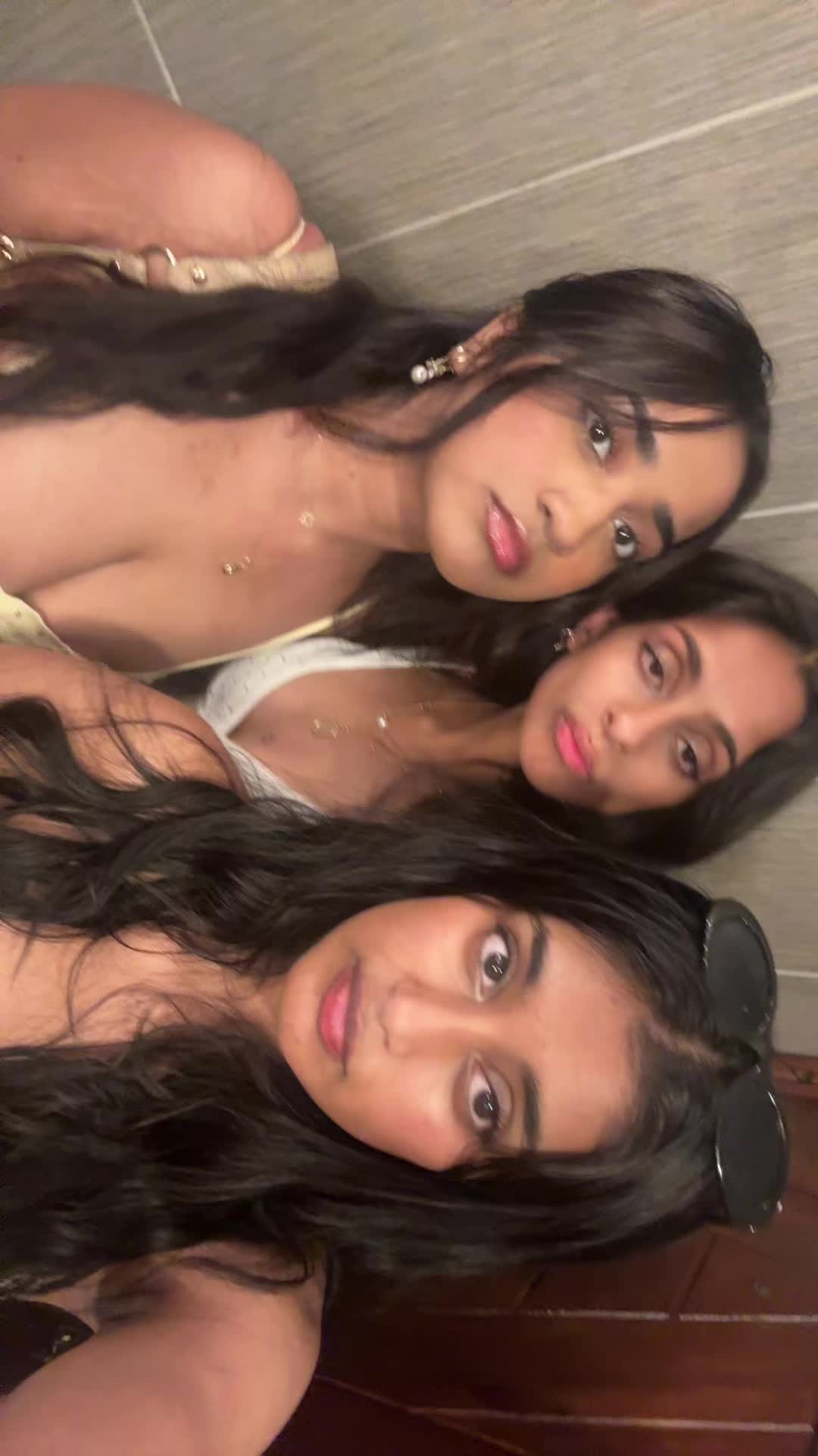 @anika