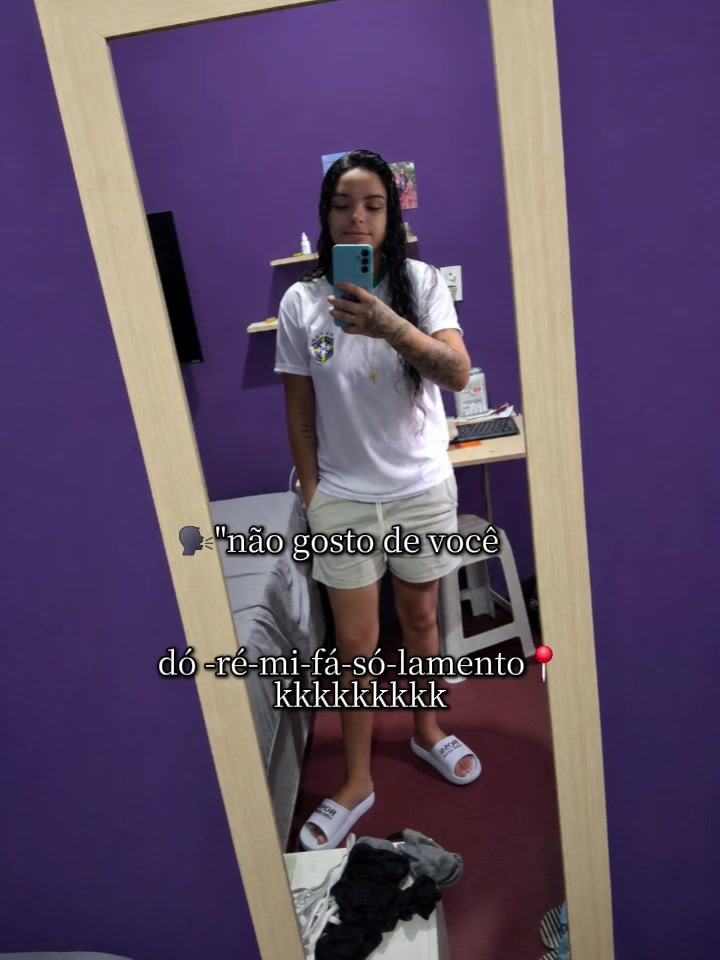 @ana_smithofc