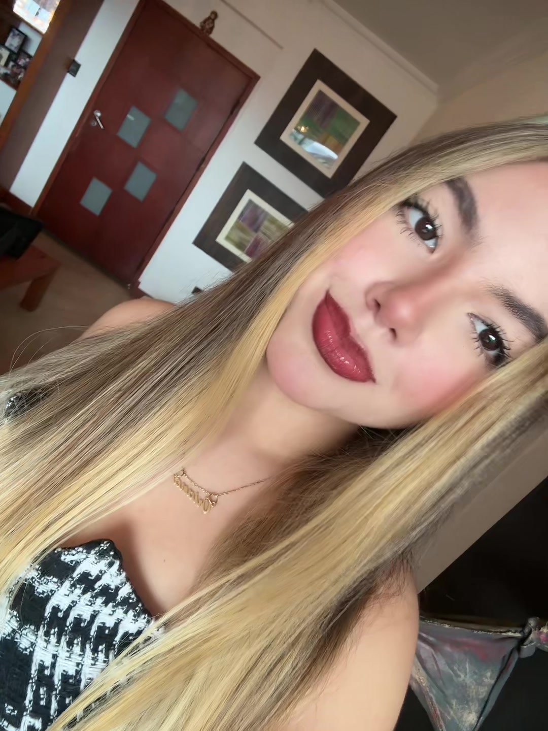 @Oriana Valentina