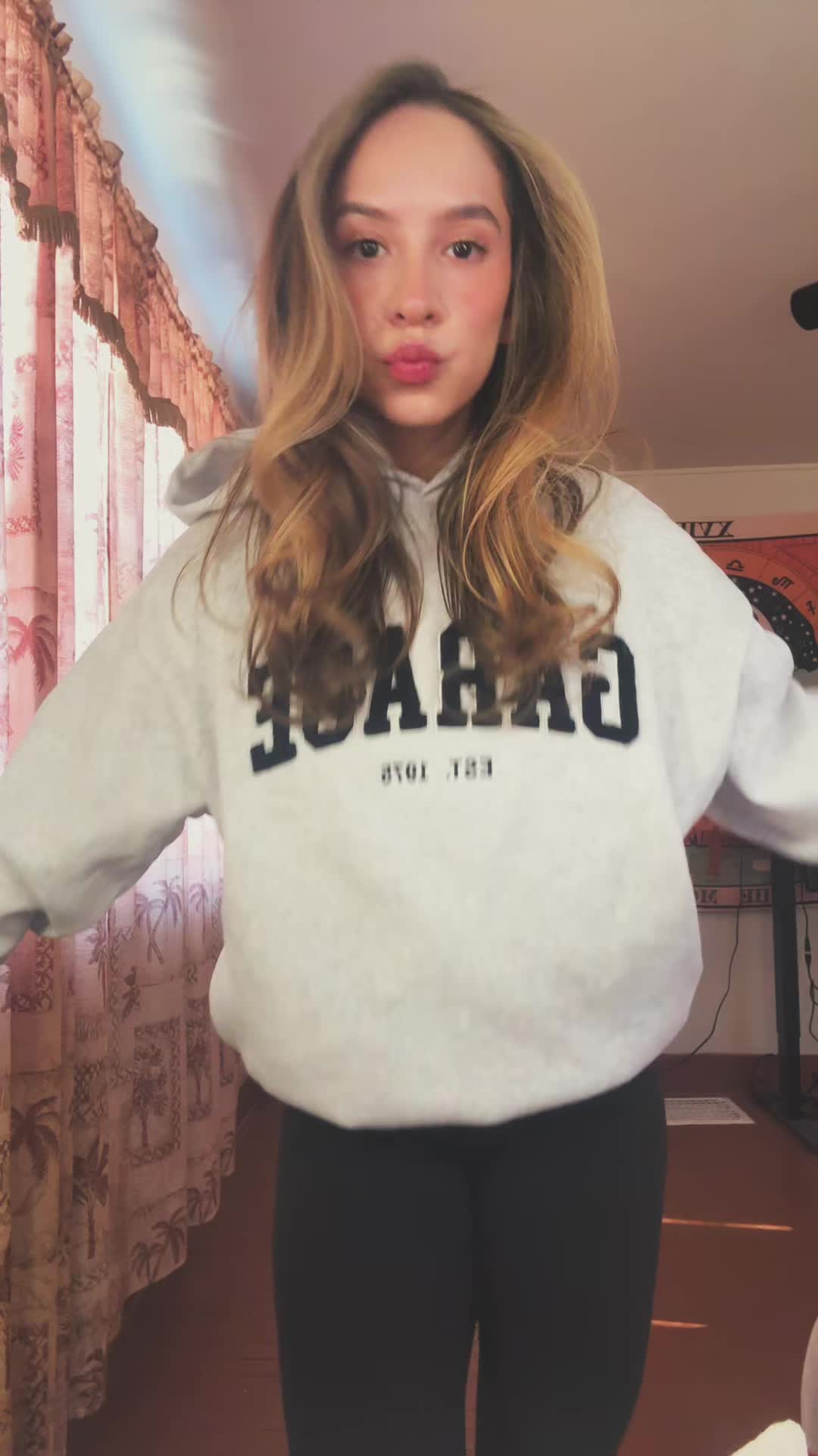 @𑣲𝓳