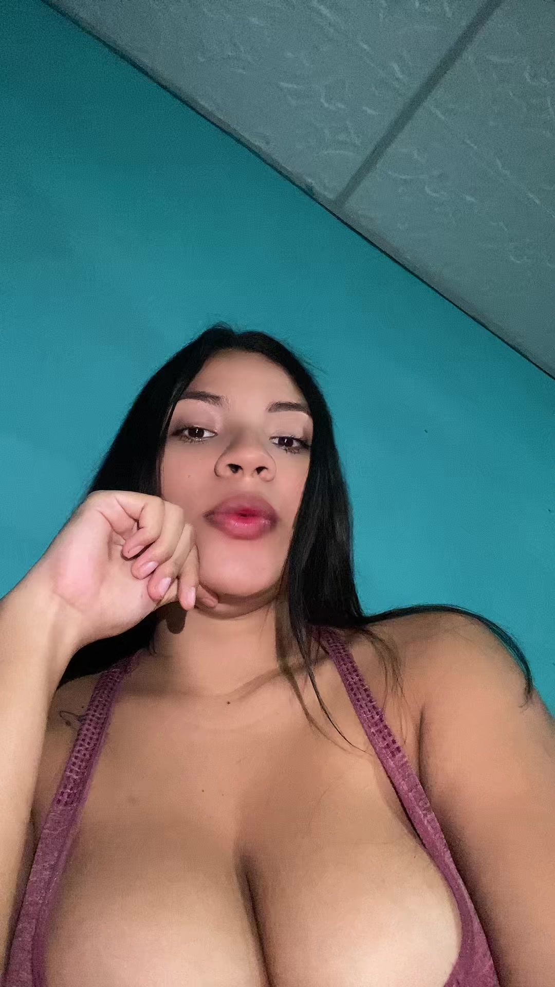 @Leyangomez_