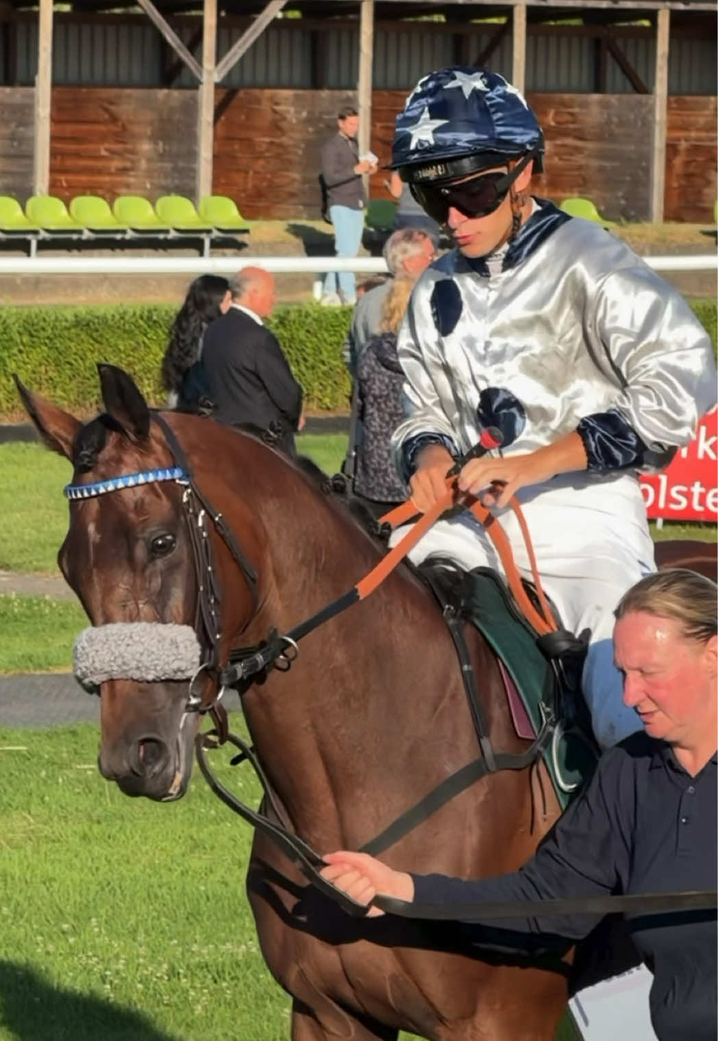 @Laura | German Horseracing