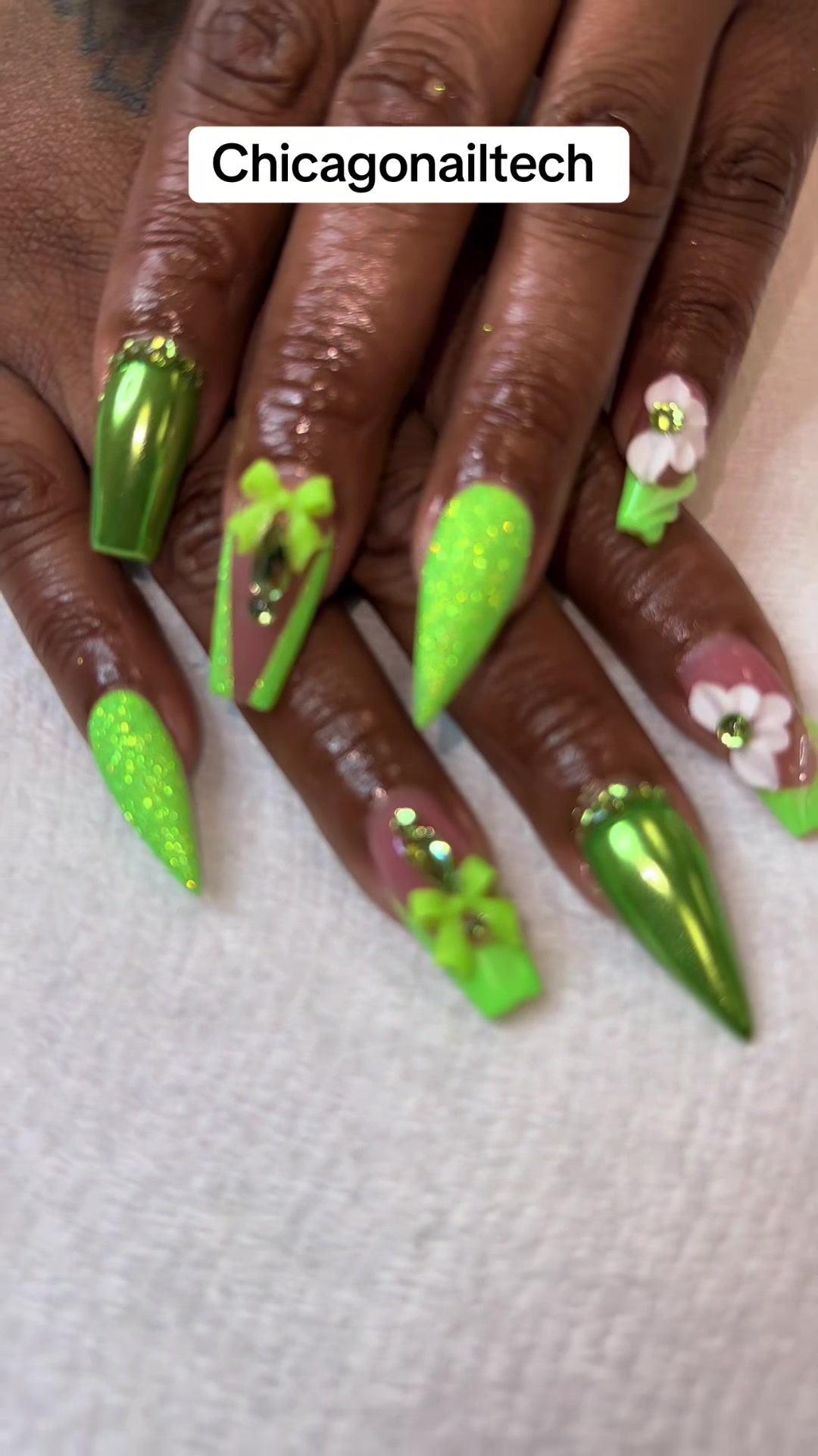 @naughtynailzbyalexis