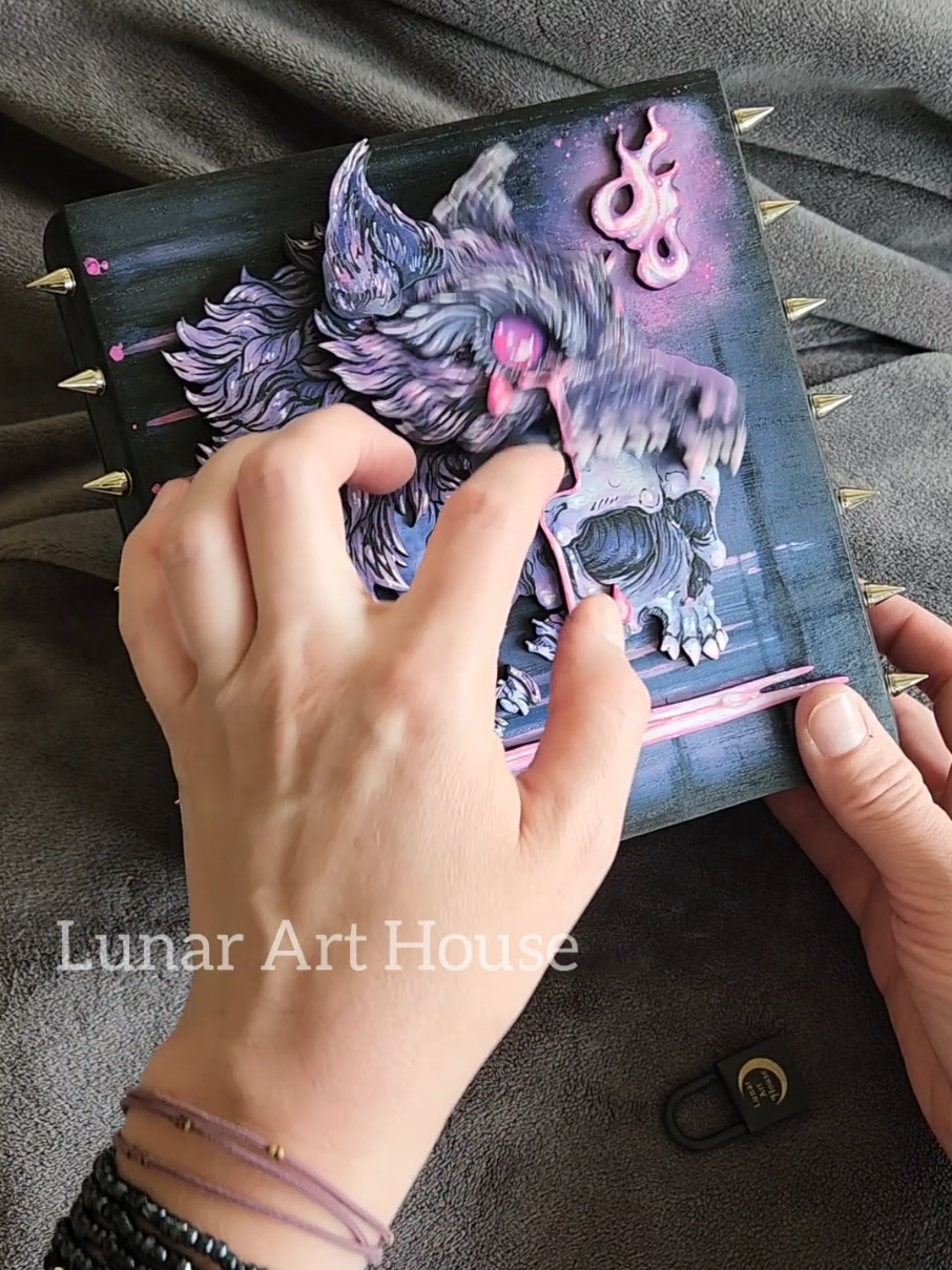 @LunarArtHouse